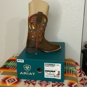 Ariat Kids' Brown Boots with Multicolor Details size 8.5